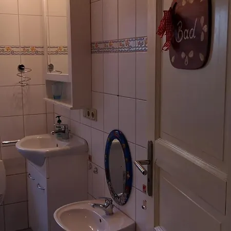 Maerchengarten Haensel Und Gretel * Putbus